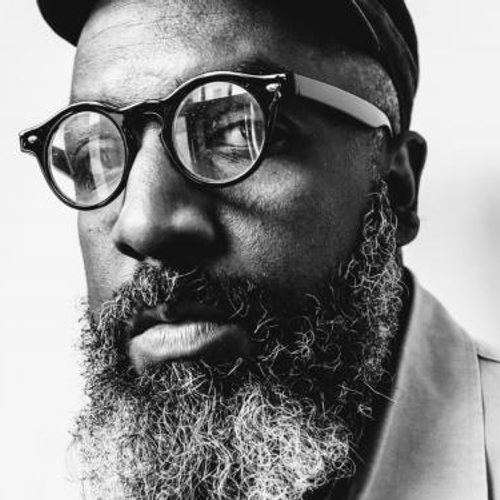 Roger Robinson author photo by Naomi Woddis