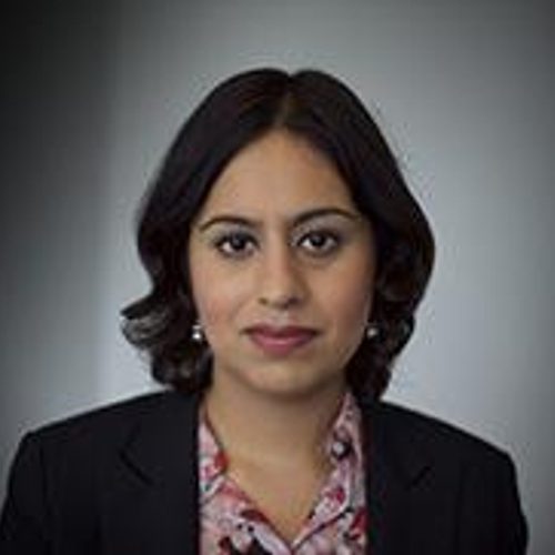 Sara Khan bio 1