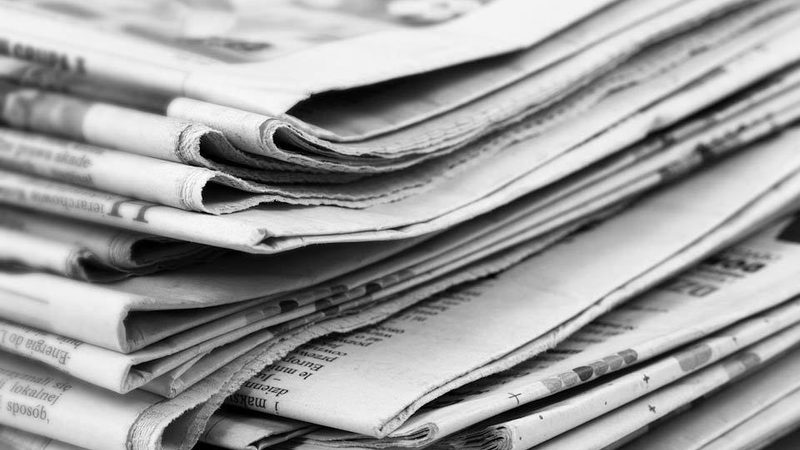 S960 newspapers pile 960x640